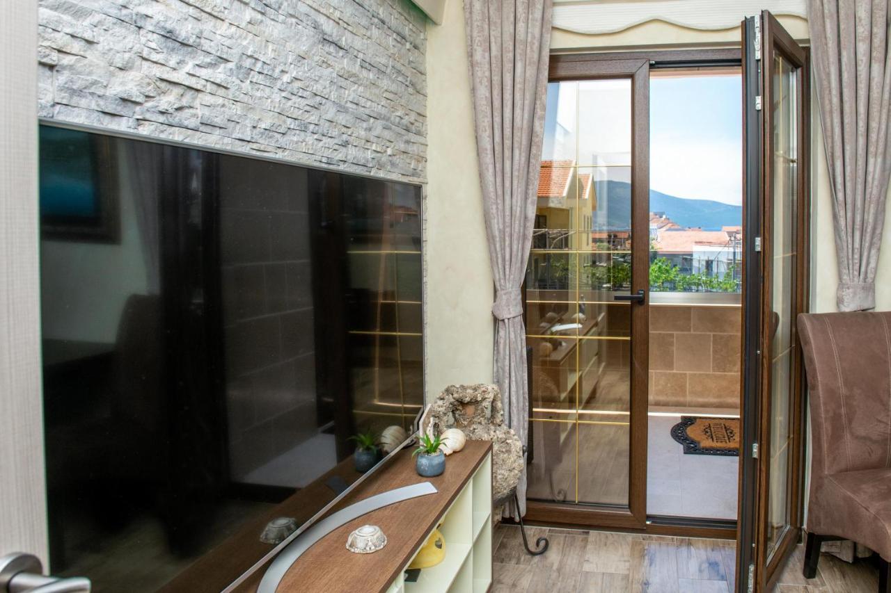 Raicevic Residence Tivat Bagian luar foto