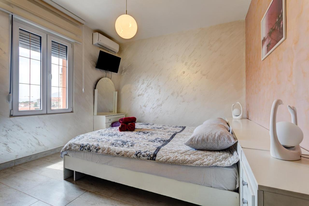 Raicevic Residence Tivat Bagian luar foto