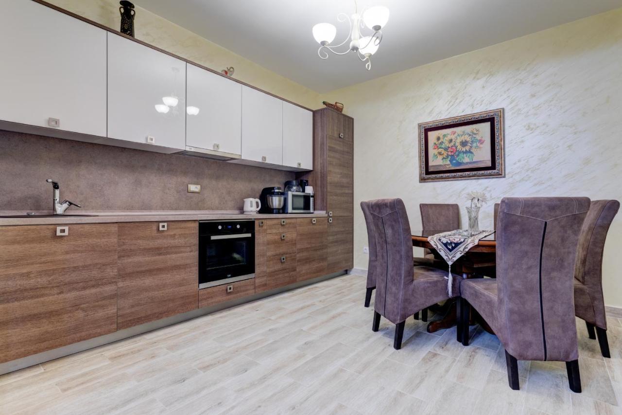 Raicevic Residence Tivat Bagian luar foto