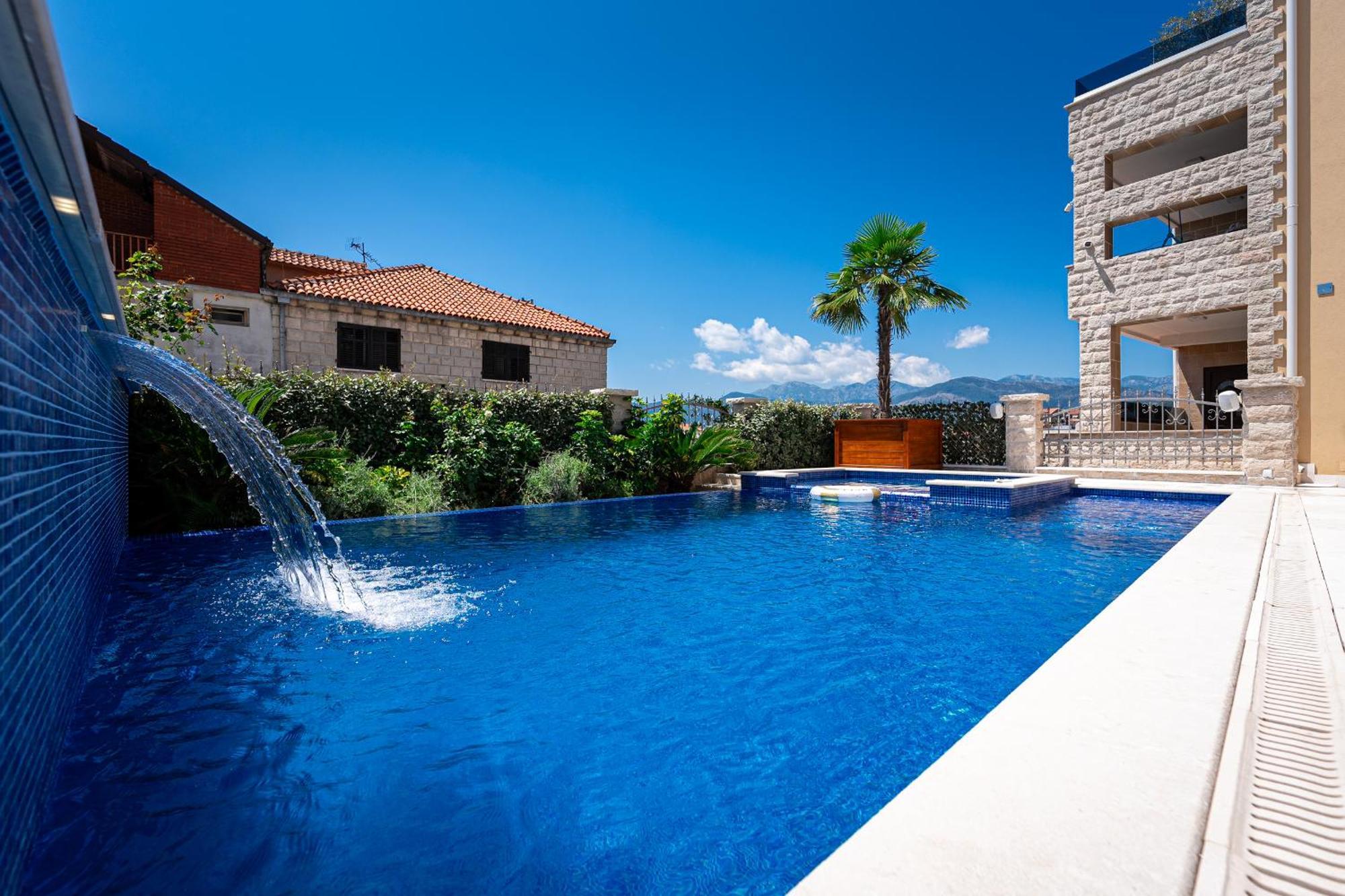 Raicevic Residence Tivat Bagian luar foto