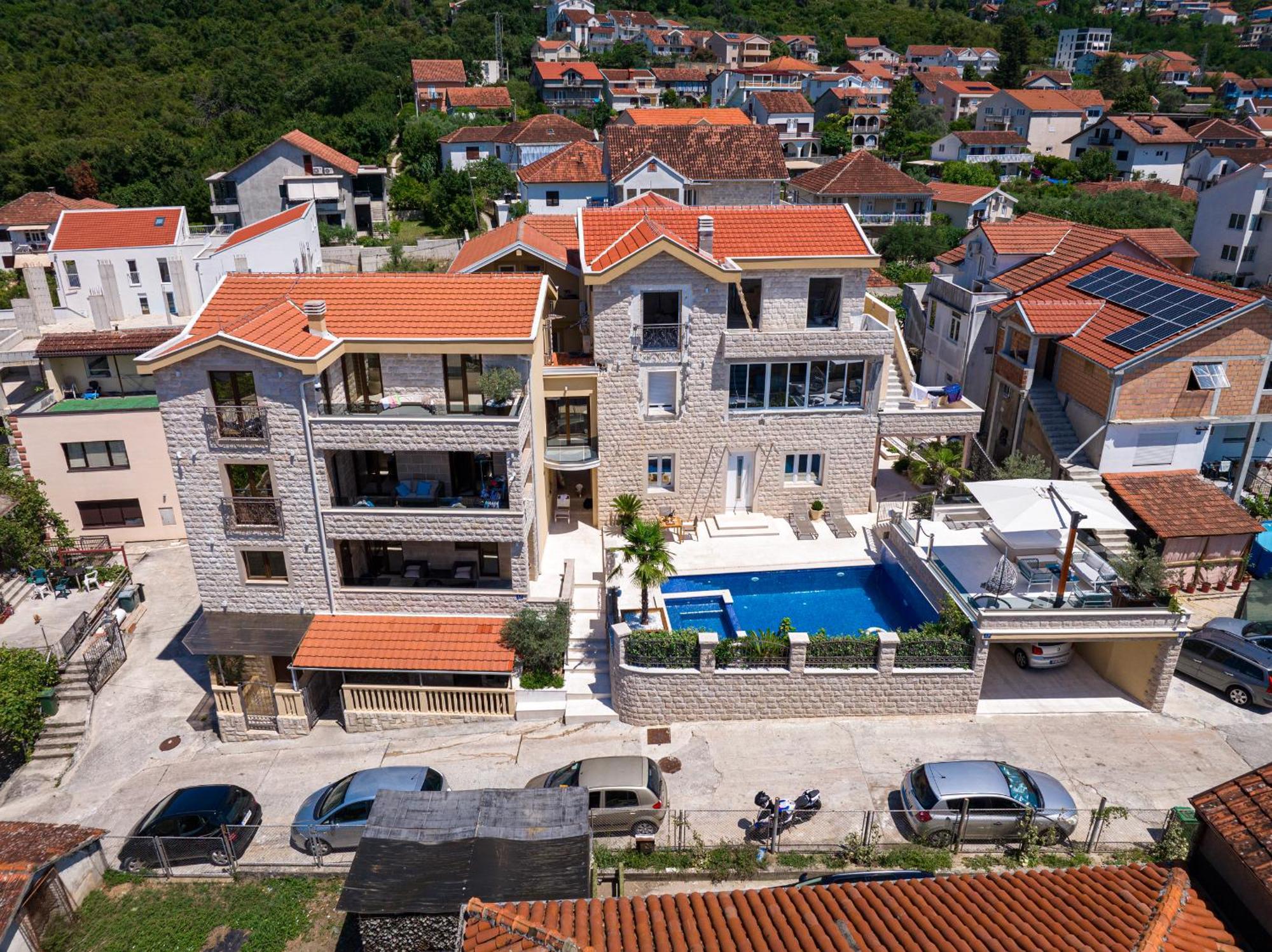 Raicevic Residence Tivat Bagian luar foto