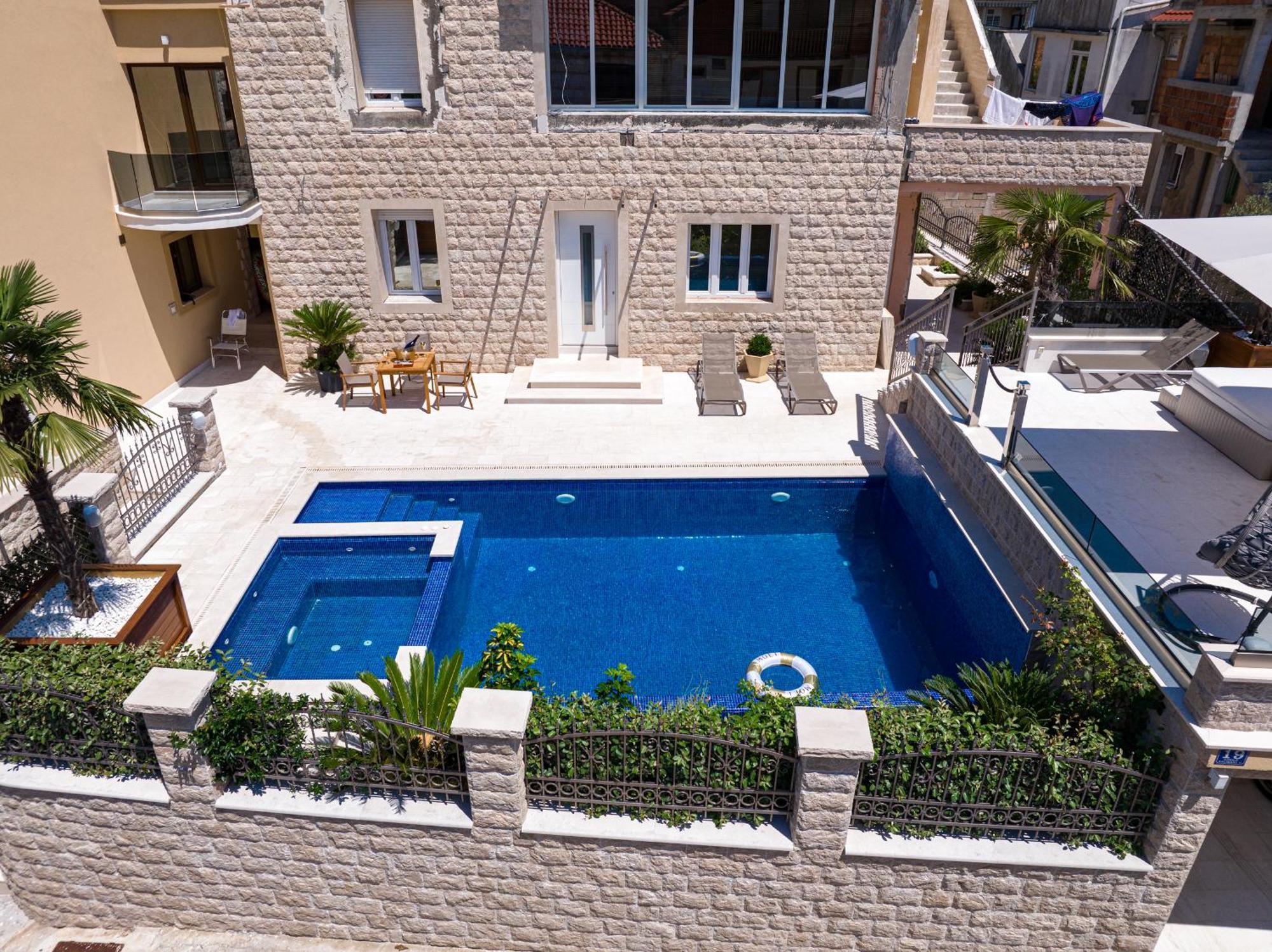 Raicevic Residence Tivat Bagian luar foto