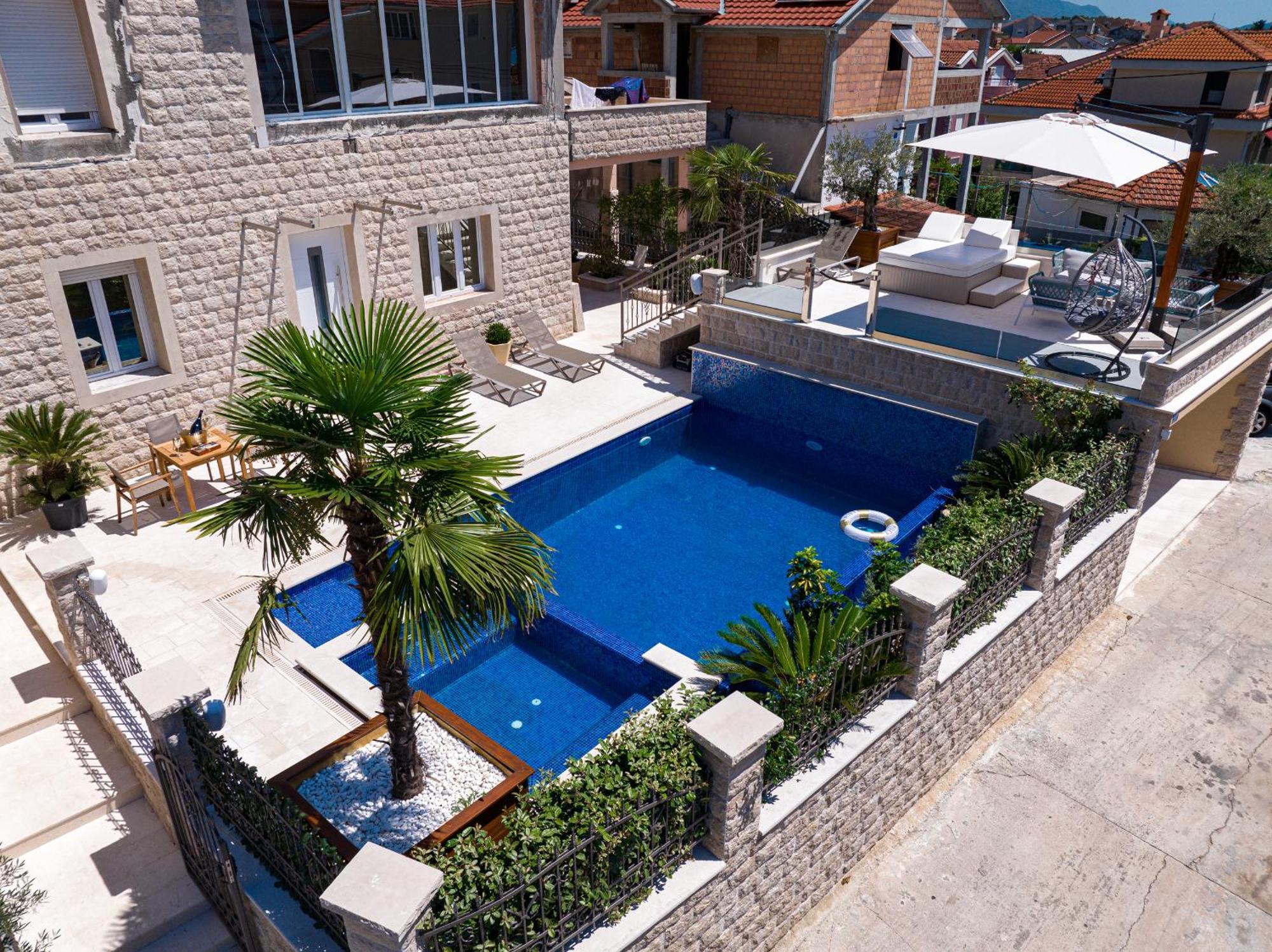 Raicevic Residence Tivat Bagian luar foto
