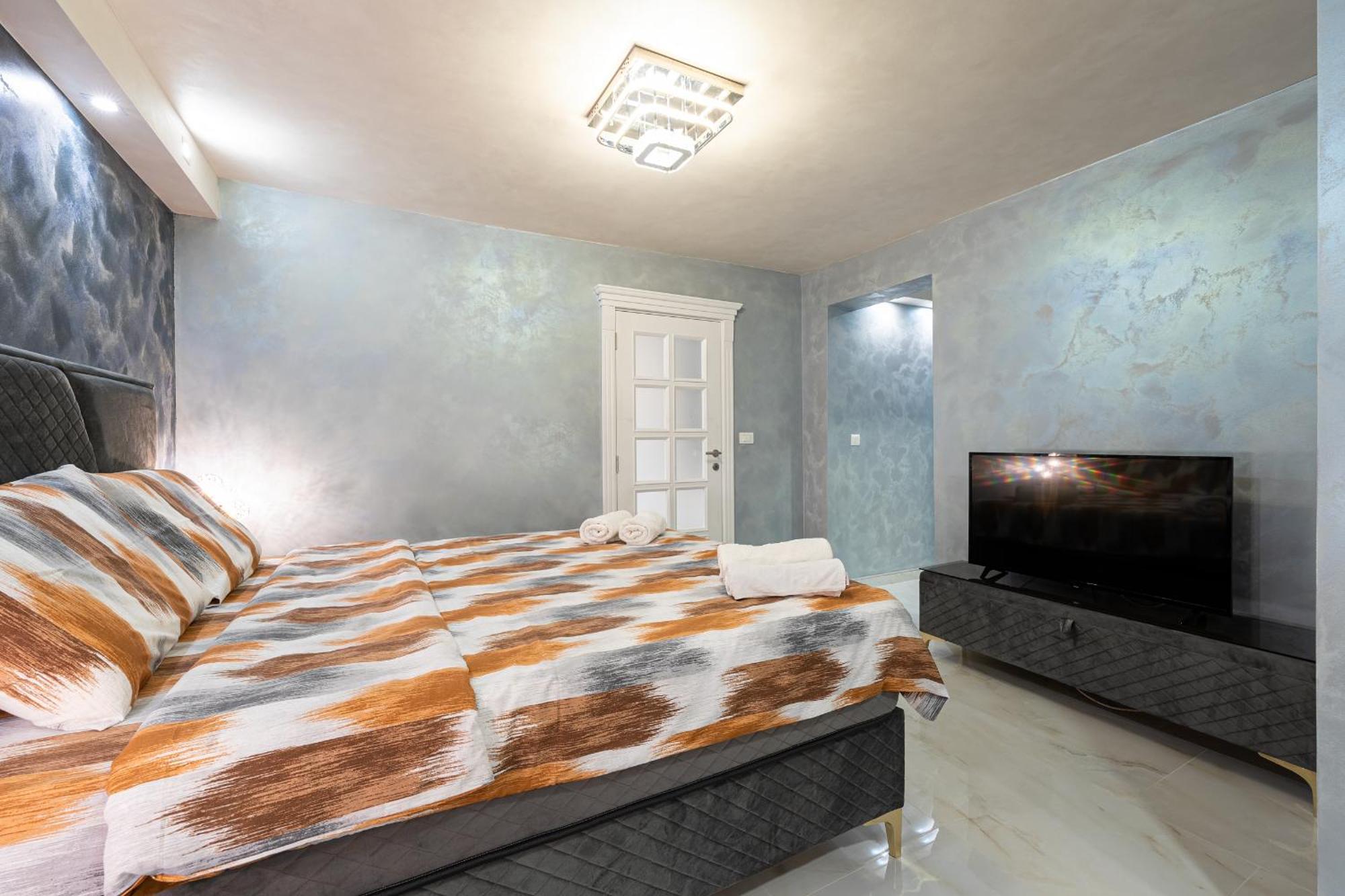Raicevic Residence Tivat Bagian luar foto