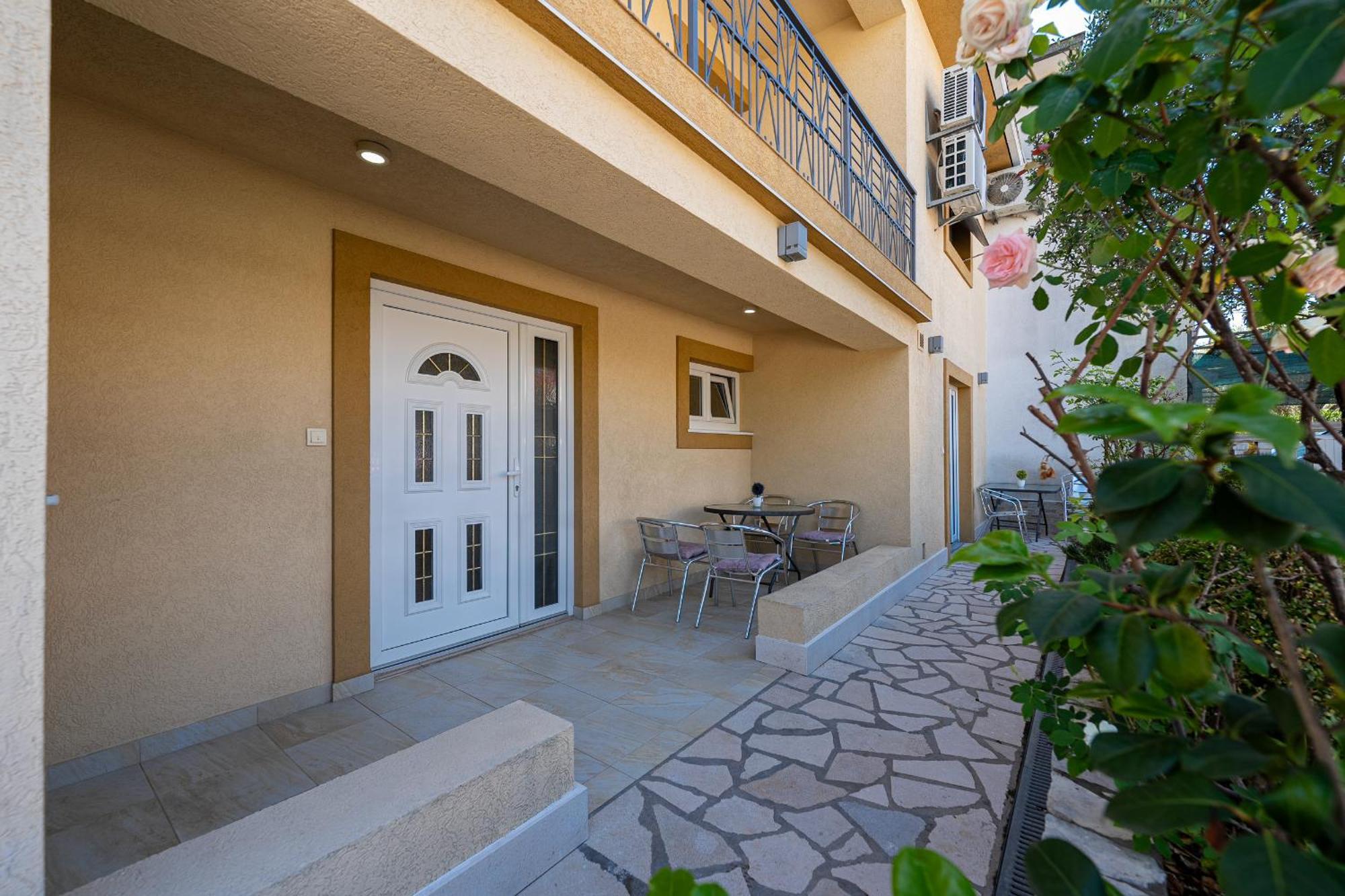 Raicevic Residence Tivat Bagian luar foto